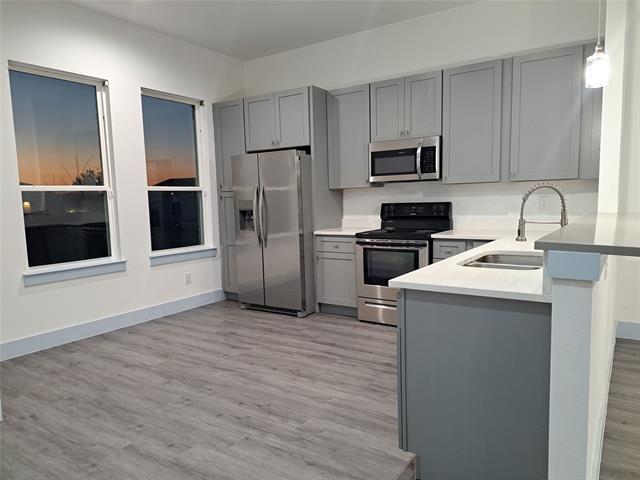 Photo - 3328 Noor St