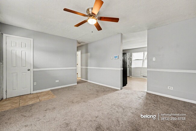 Photo - 631 Andover St
