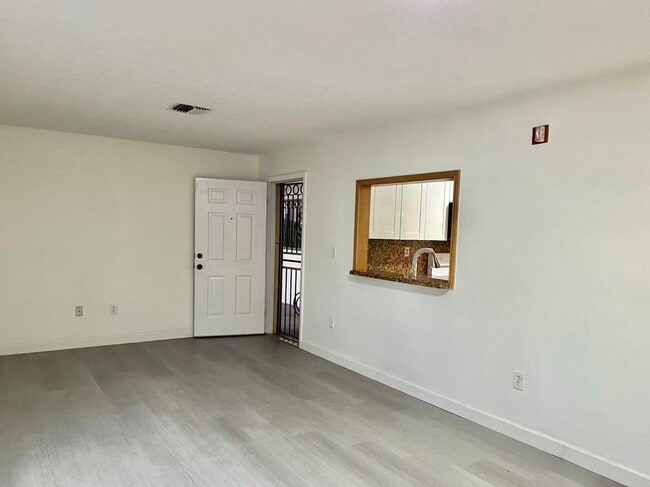 Photo - 8851 NW 119th St Unit 4316