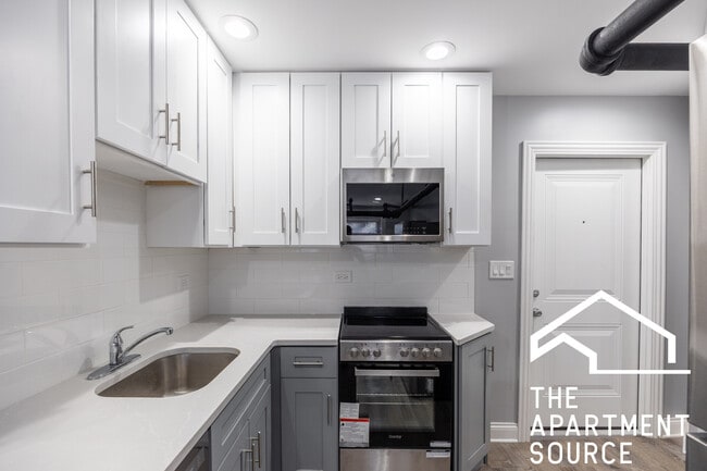 Photo - 1224 W Rosemont Ave Unit G