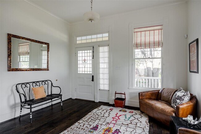 Photo - 1401 Newning Ave