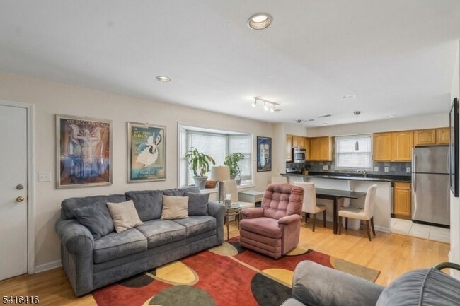 Photo - 382 Morris Ave Unit A-2