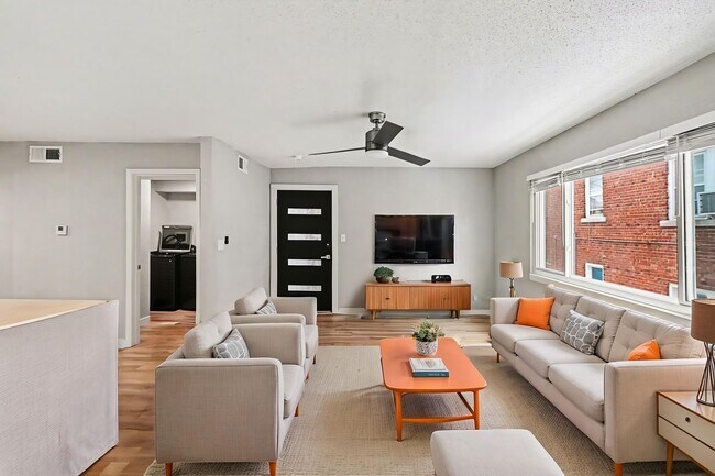 3921 Wyandotte