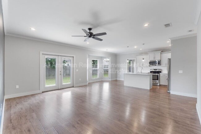 Photo - 4464 Goldfinch Way