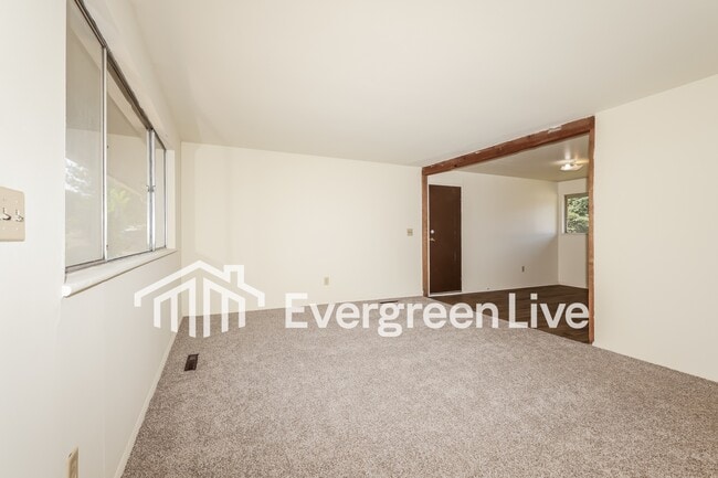 Photo - 4344 Kitridge Rd