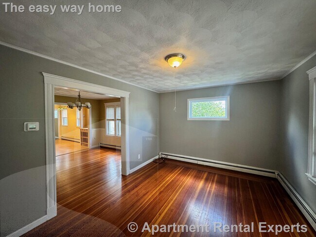 Photo - 60 Hamilton St