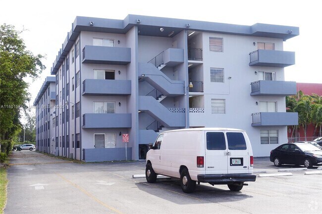Building Photo - 495 NW 72nd Ave Unit 201 Rental
