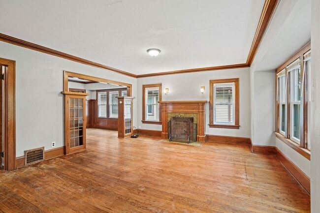 Photo - Maryland Upper near UWM