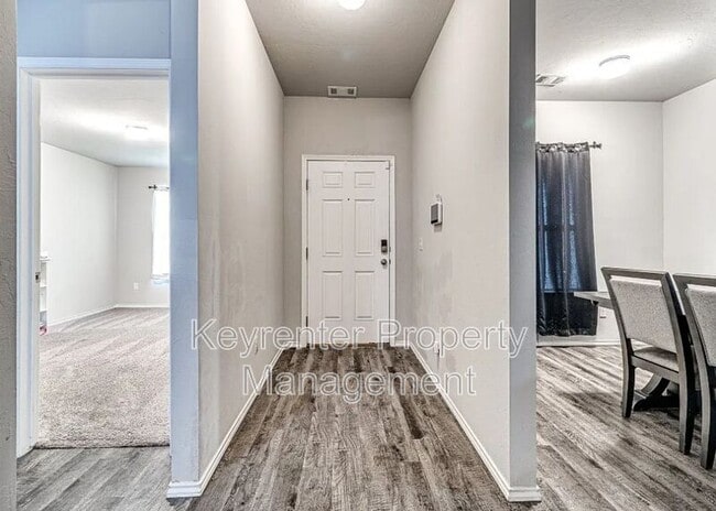 Photo - 209 SE 4th St