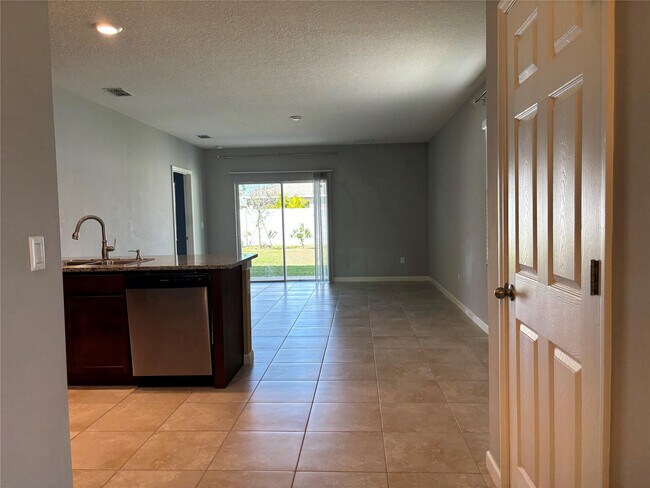 Photo - 11150 SW Sophronia St