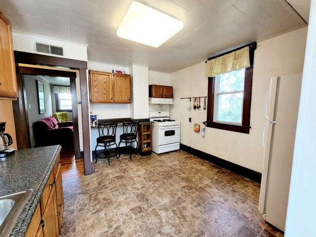 Photo - 21 Marion St Unit 21-301