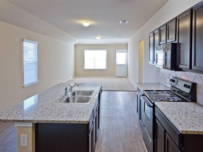 Photo - 12117 Greywacke Dr