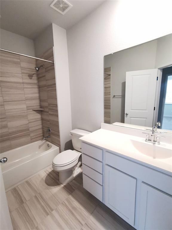 Photo - 605 W South St