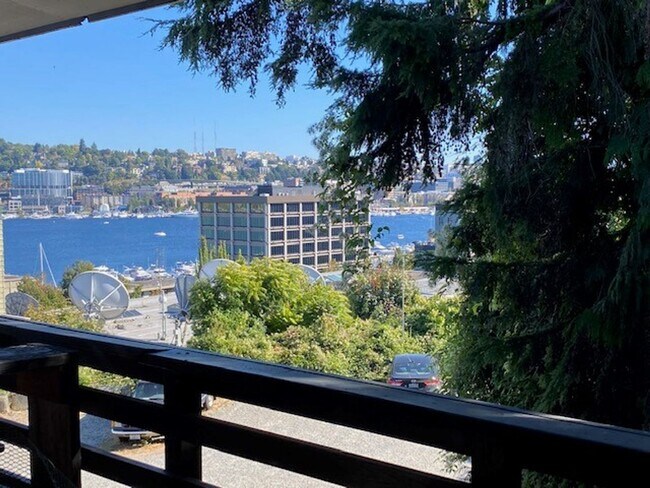 Photo - Lakeview Apartments