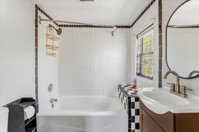 Photo - Charming Studio in a Great Location – $1,100/month