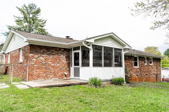 Photo - 4200 Crestfield Rd