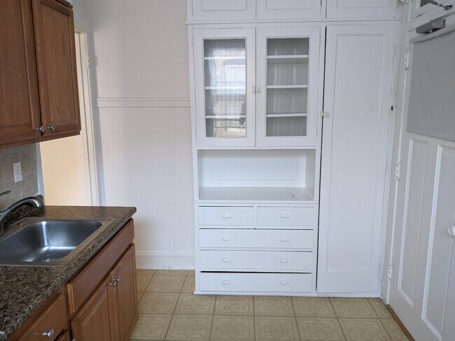 Photo - 731 Hinman Ave Unit 3E