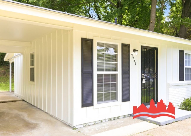 Photo - 2348 Millbrook Ave