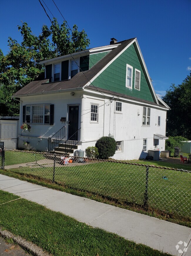 Building Photo - 132 Fairmont Ave Rental