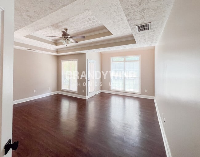 Photo - 155 Jennifer Ln