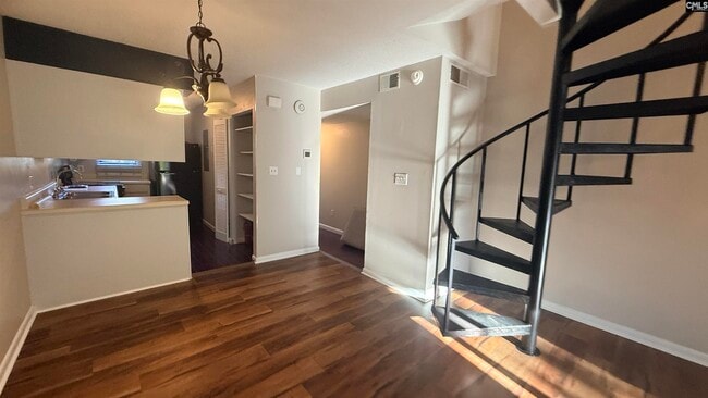 Photo - 405-B Harbison Blvd