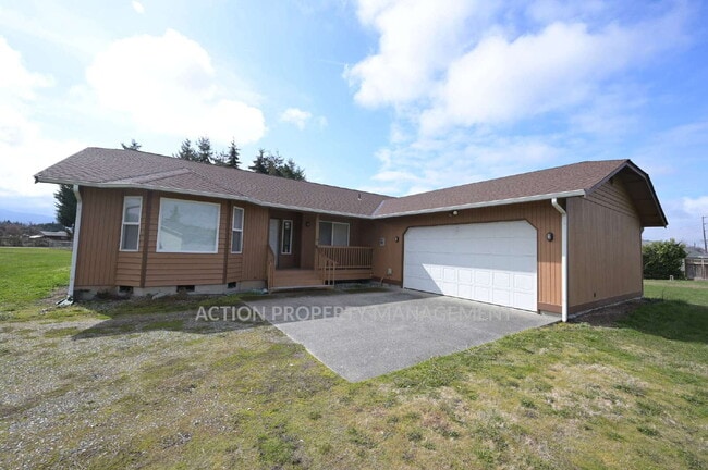 Building Photo - 3 bed 2 bath in a country setting