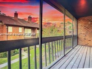 Photo - 2357 Tom Jones St