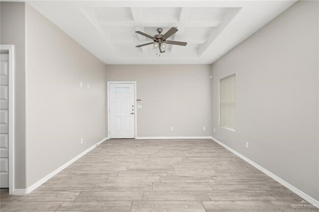 Building Photo - 17 Davenport St Unit 2