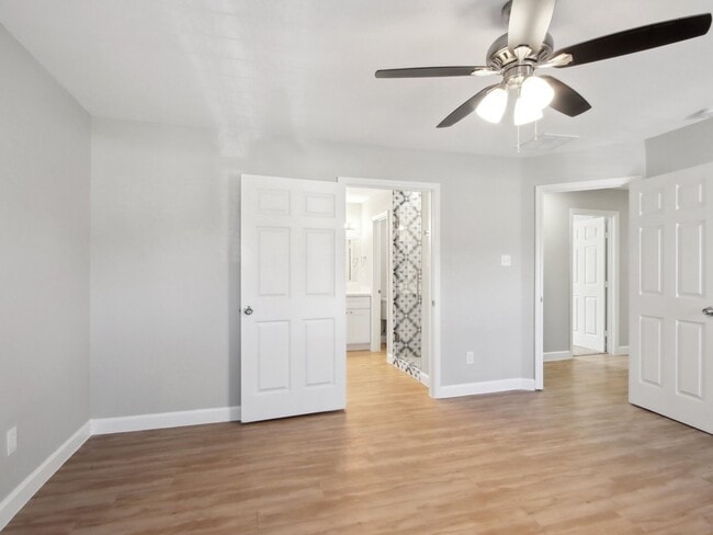 Photo - 1127 Cascade Creek Dr
