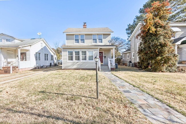 Photo - 102 Pear Ave