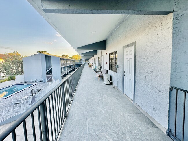 Photo - 826 Wiggins Pass Rd