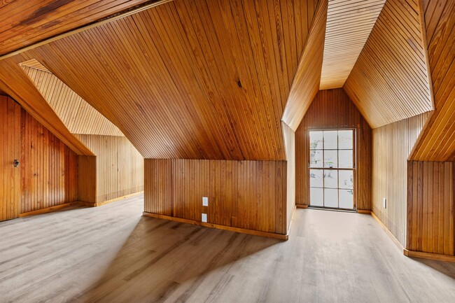 Photo - 109 Pleasant St Unit 3rd Floor