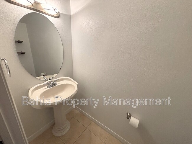 Photo - 14120 Oakham St