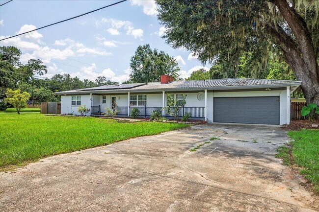 Photo - 4214 Woodcrest St