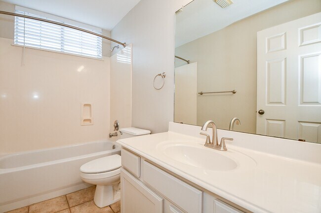 Photo - 1122 Columbus St