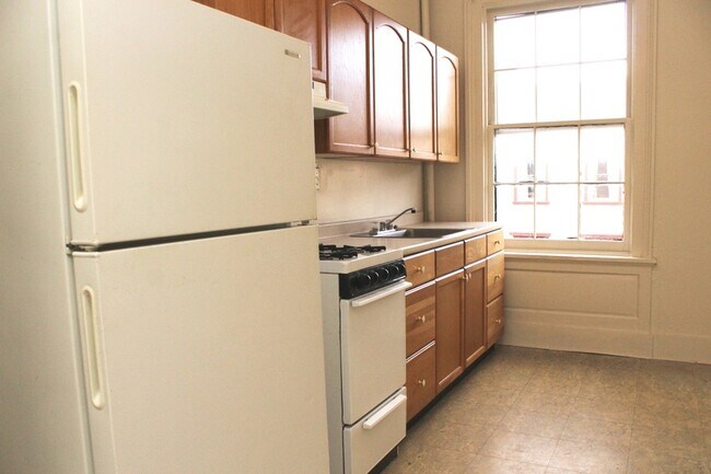 Photo - 710 St Paul St Unit # 3F