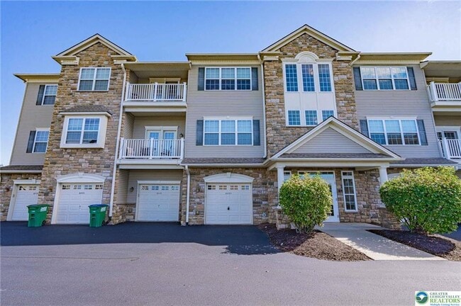 Photo - 6885 Pioneer Dr