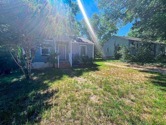 Photo - Charming bungalow 2 Bedrooms, 1 Bathroom i...