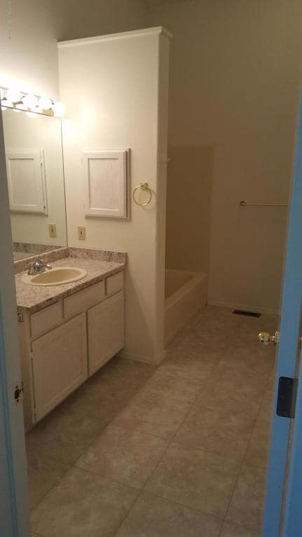 Photo - 267 Buckthorn Rd