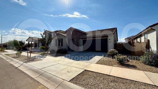 Building Photo - 14765 W Sand Hills Rd