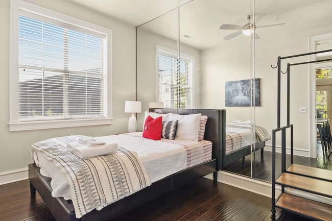 Photo - 340 Campbell Ave Unit ID1221816P