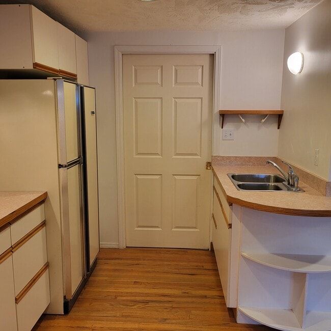 Photo - 2559 Cranmore Rd