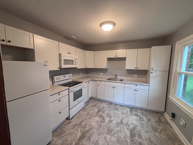 Photo - 126 McGavock Pk Apartment Unit B