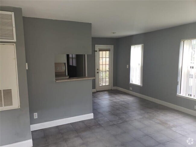 Building Photo - 8761 NW 39th St Unit 8761 Rental