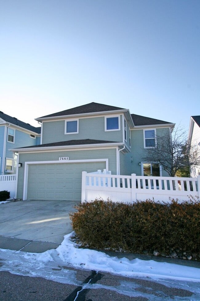 Building Photo - Stunning 4 Bedroom Home in Indigo Ranch!