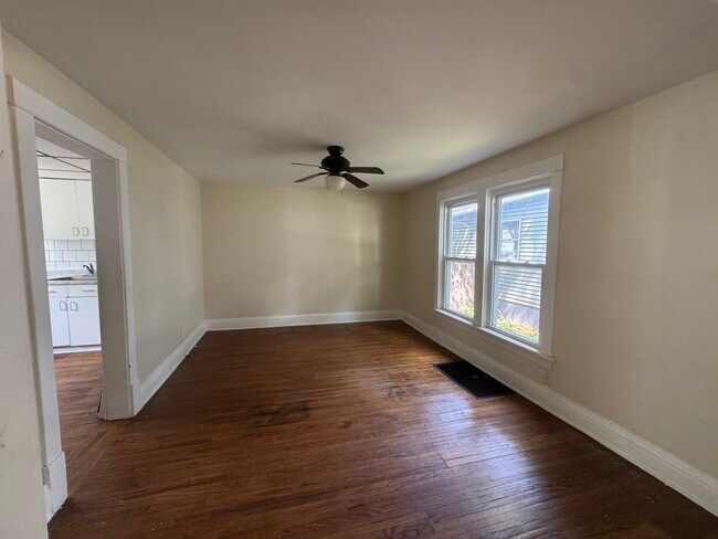 Photo - 647 Hardin Ave