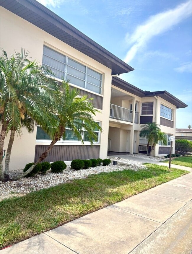 Building Photo - 5132 Amulet Dr Unit 107