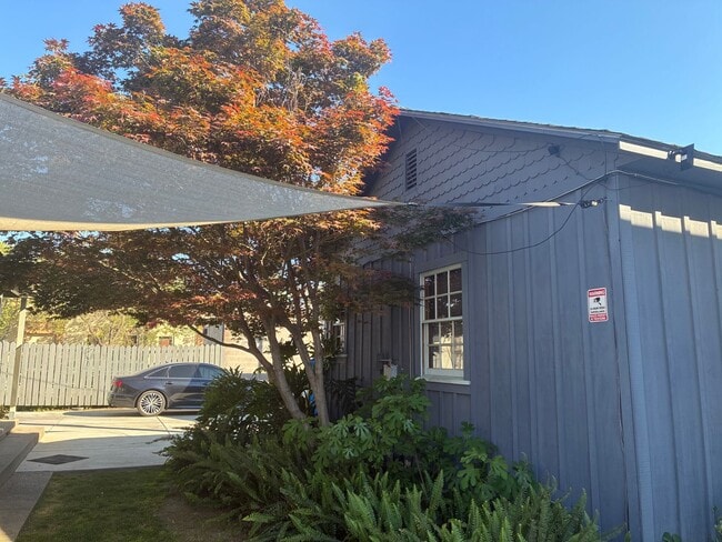 Photo - Charming Midtown Cottage - 1 bedroom/1 bath Unit 2321 S Street,  C