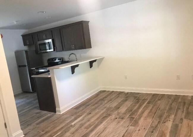 Photo - 2282 New Holland Pike