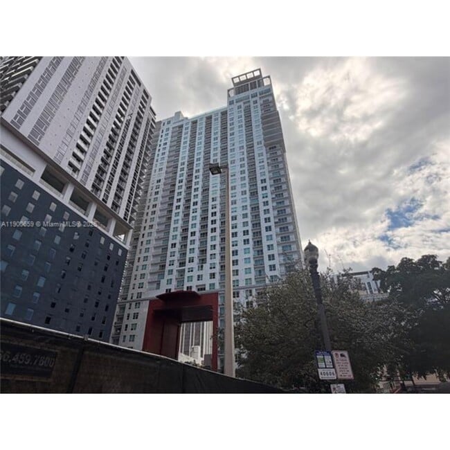 Building Photo - 133 NE 2nd Ave